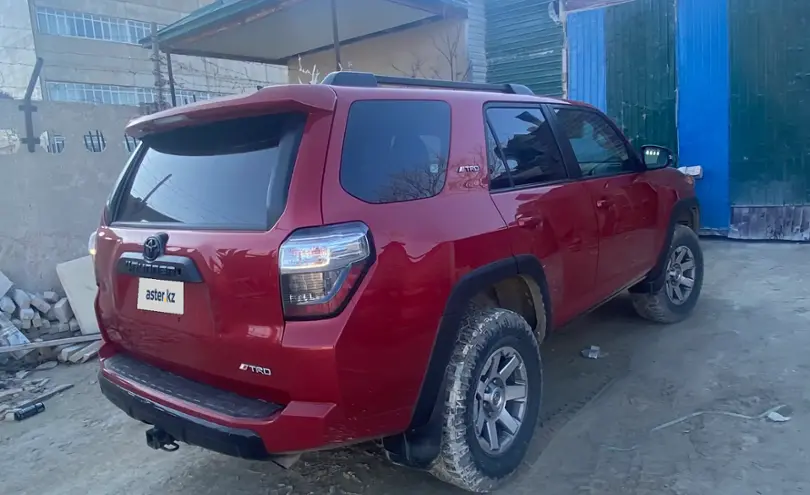 Toyota 4Runner 2014 года за 13 500 000 тг. в Актау