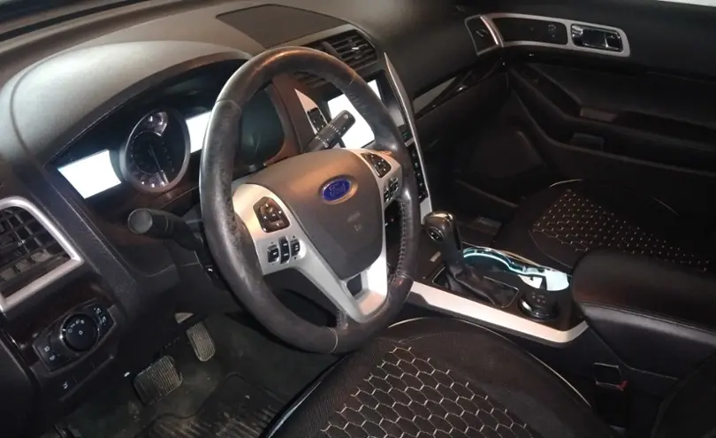 Ford Explorer 2014 года за 14 000 000 тг. в Алматы фото 4