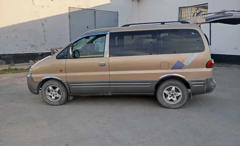 Hyundai Starex 2001 года за 2 800 000 тг. в Астана