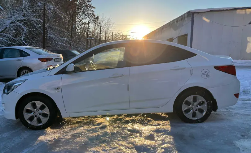 Hyundai Solaris 2015 года за 5 900 000 тг. в Шымкент