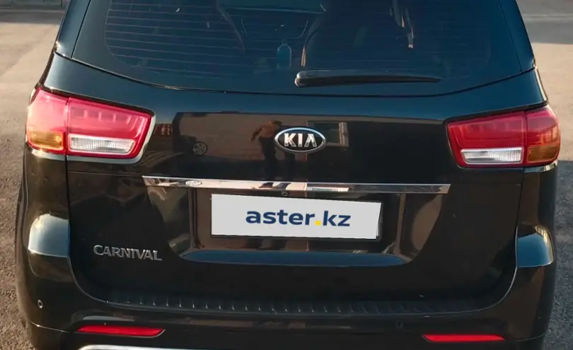Kia Carnival 2019 года за 9 000 000 тг. в Астана фото 4