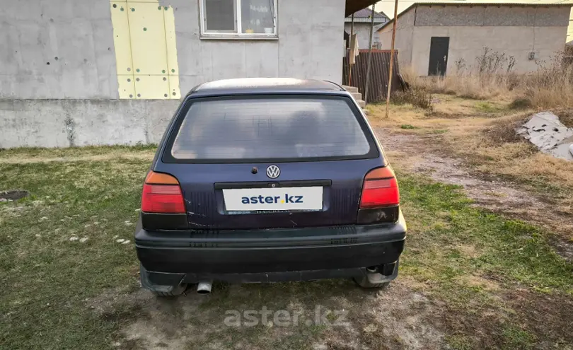 Volkswagen Golf 1993 года за 700 000 тг. в Алматы