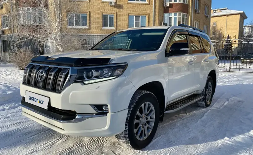 Toyota Land Cruiser Prado 2020 года за 25 500 000 тг. в Астана