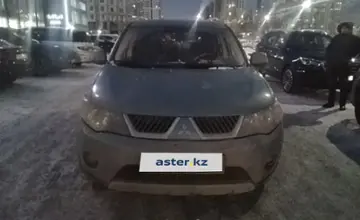 Mitsubishi Outlander 2008 года за 4 500 000 тг. в Астана фото 2