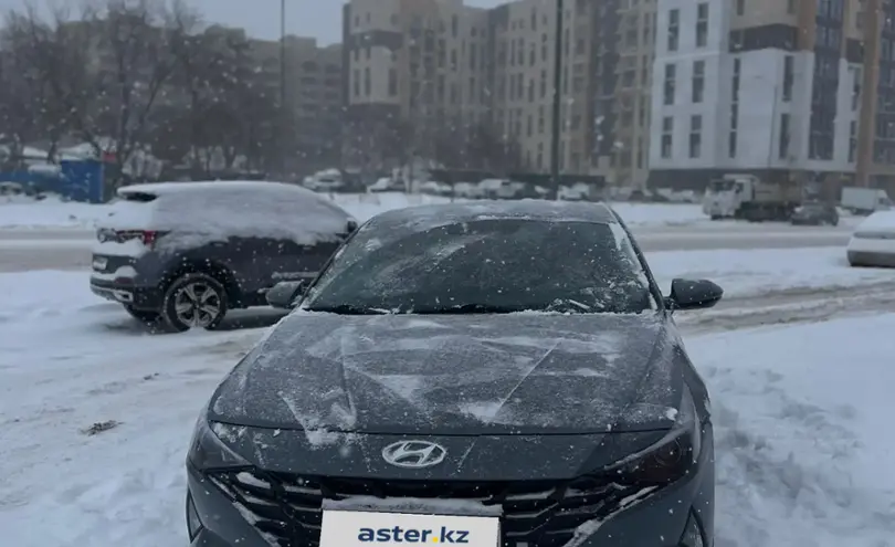 Hyundai Elantra 2022 года за 9 650 000 тг. в Астана