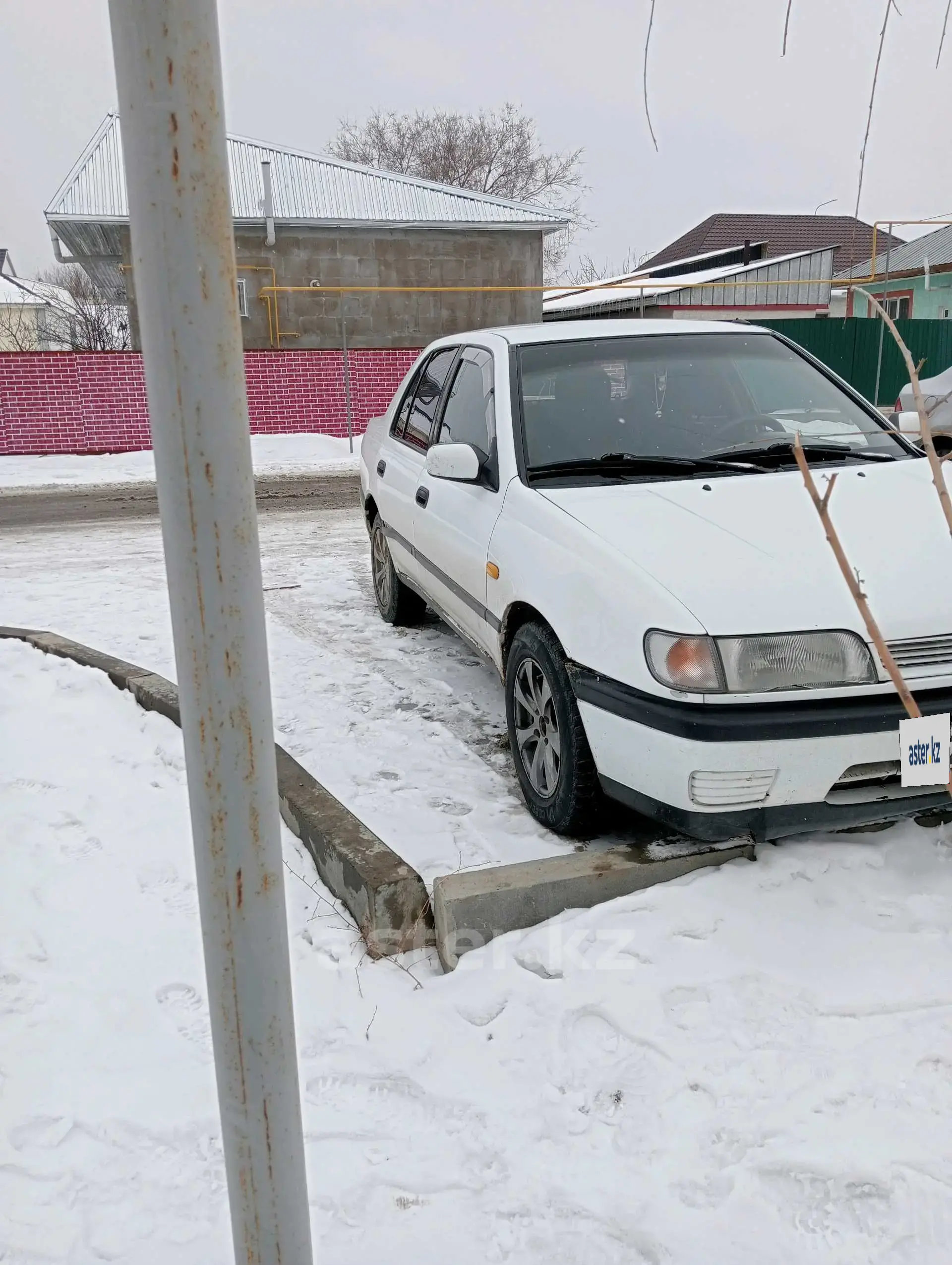 Nissan Sunny 1993