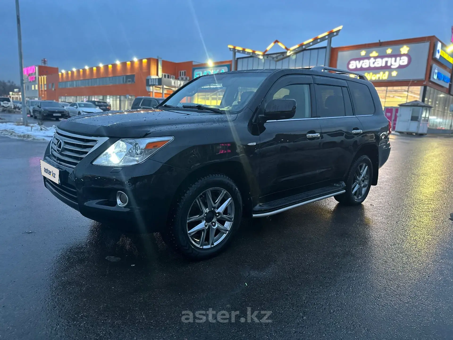 Lexus LX 2010