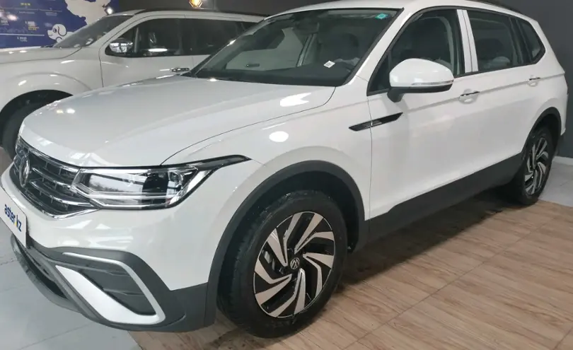 Volkswagen Tiguan 2022 года за 18 000 000 тг. в Алматы