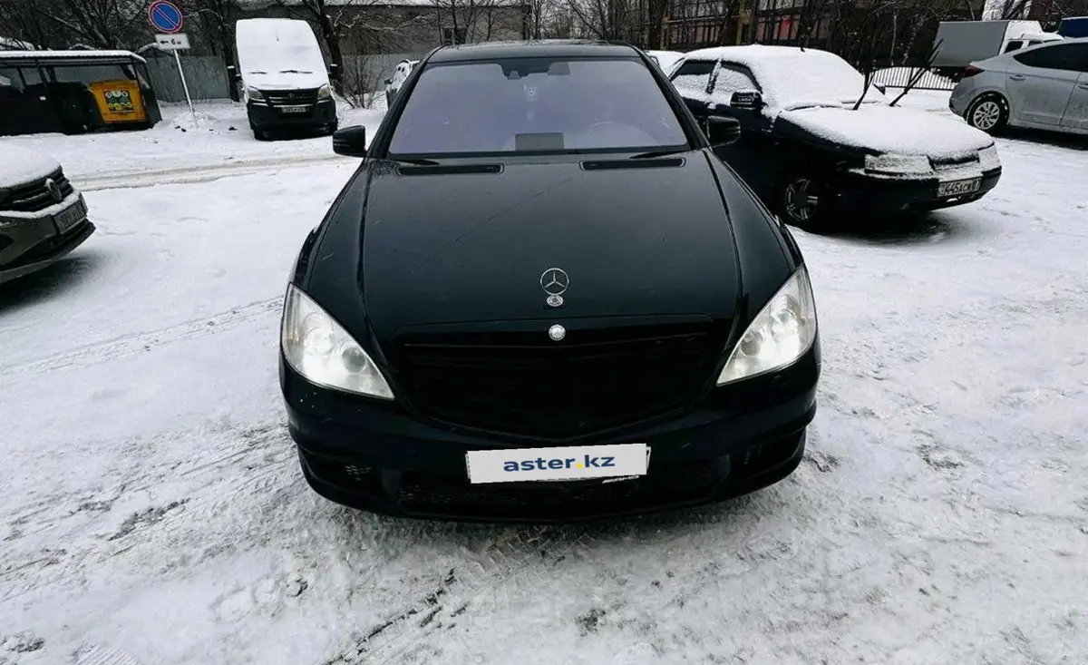 Купить Mercedes-Benz S-Класс 2006 года в Уральске, цена 8000000 тенге.  Продажа Mercedes-Benz S-Класс в Уральске - Aster.kz. №c1002682