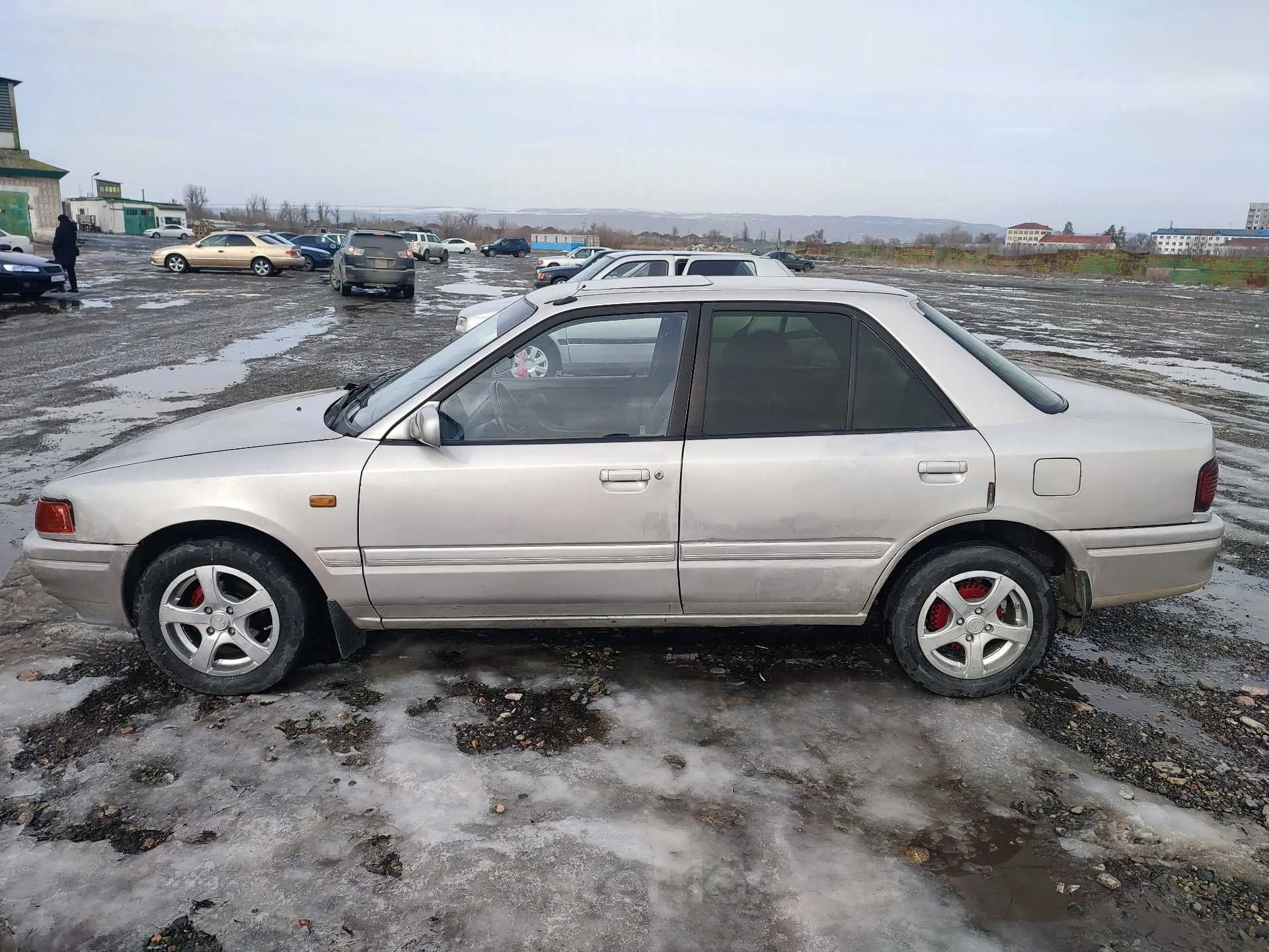 Mazda 323 1992