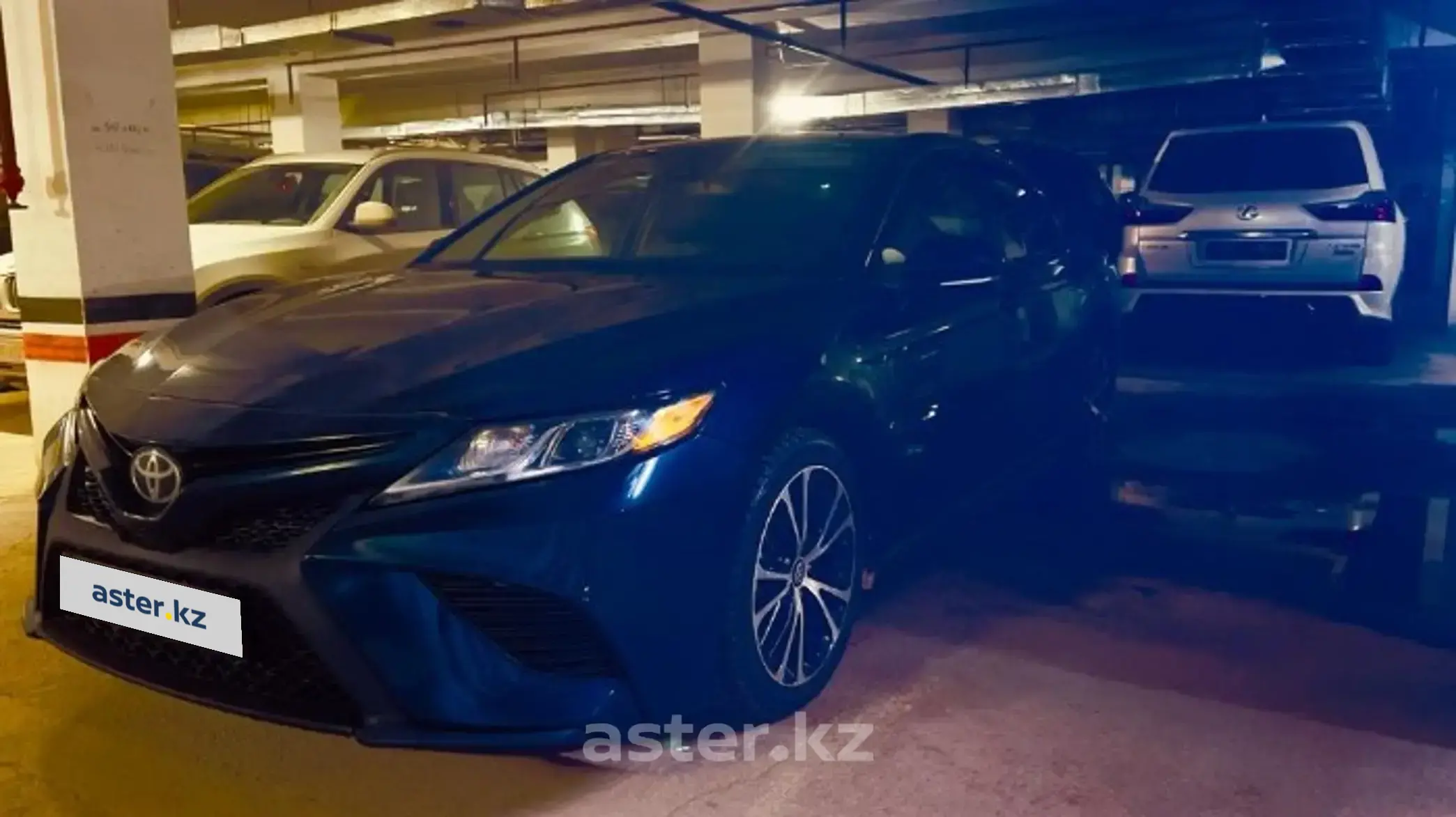 Toyota Camry 2019