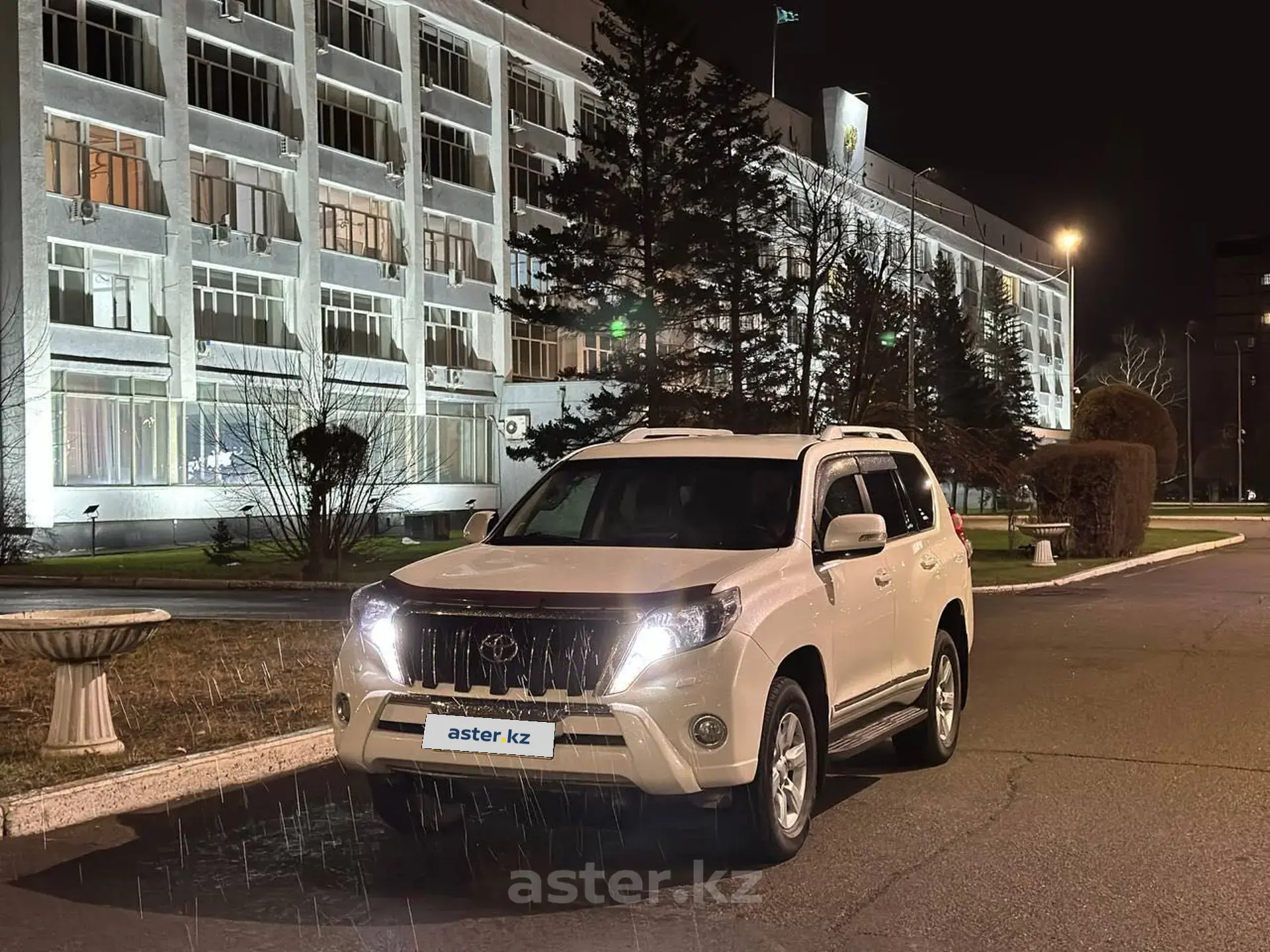 Toyota Land Cruiser Prado 2014