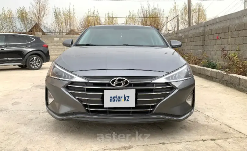 Hyundai Elantra 2019 года за 8 800 000 тг. в Шымкент