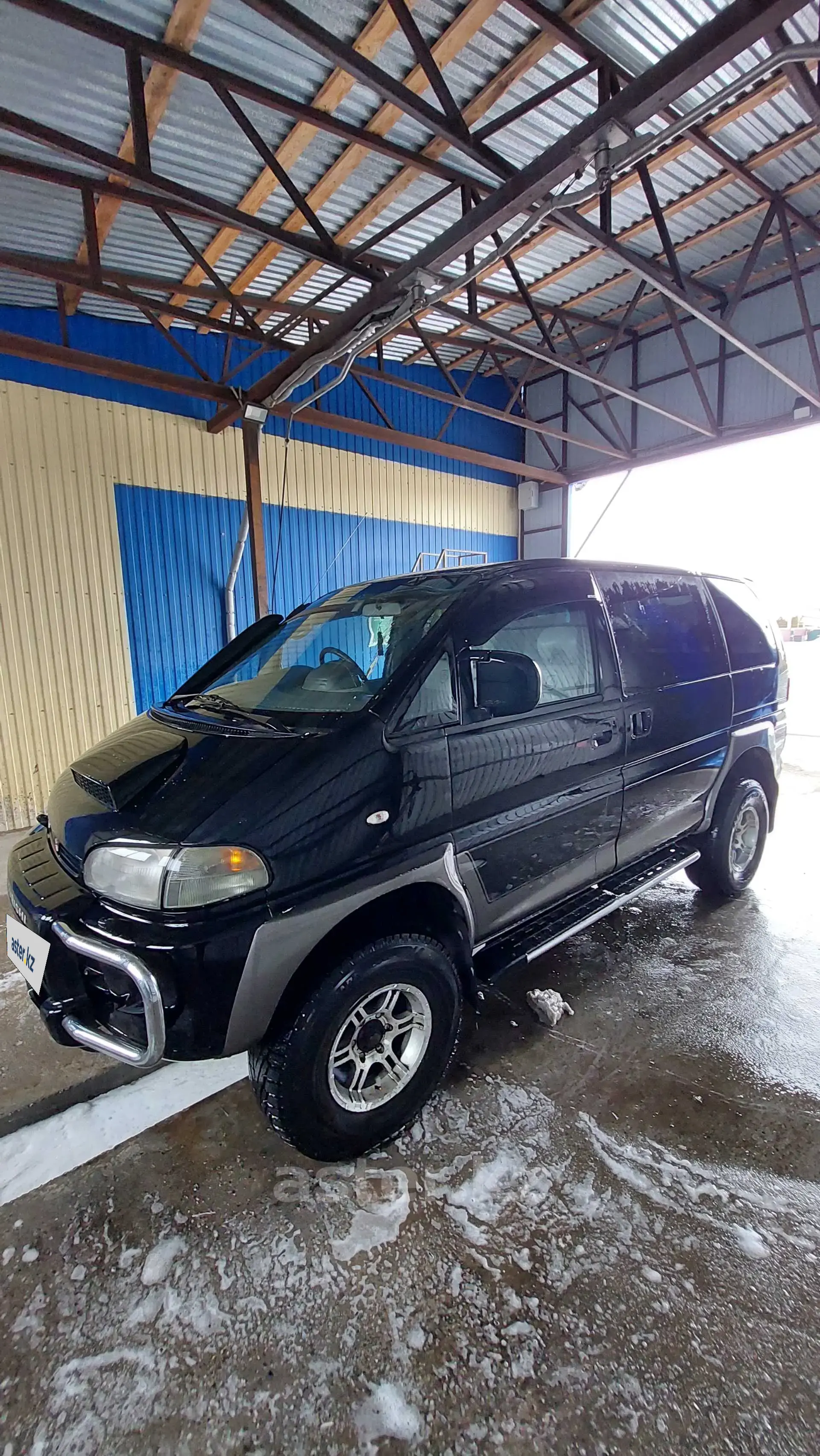 Mitsubishi Delica 1997