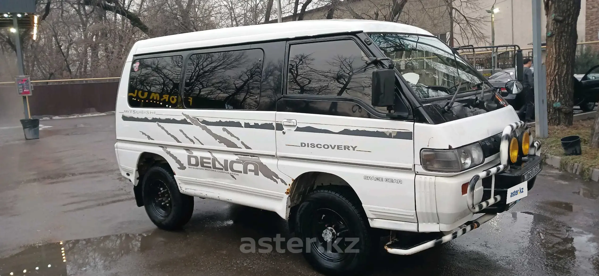 Mitsubishi Delica 1994