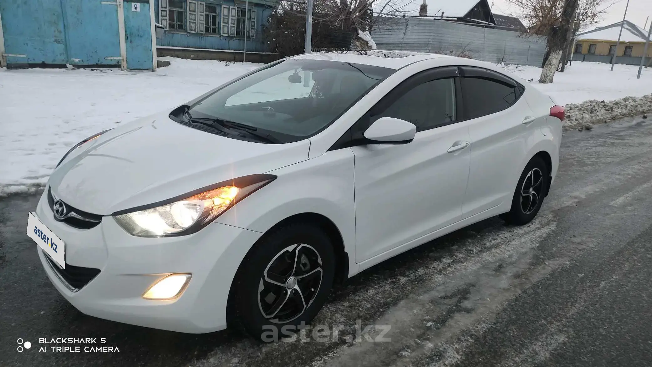 Hyundai Elantra 2011