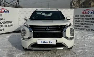 Mitsubishi Outlander 2023 года за 21 000 000 тг. в Алматы фото 2
