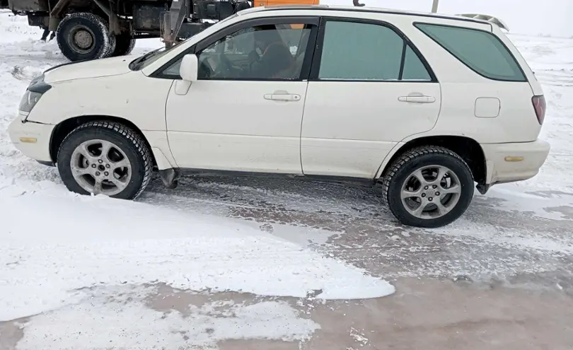 Lexus RX 1999 года за 4 000 000 тг. в Астана