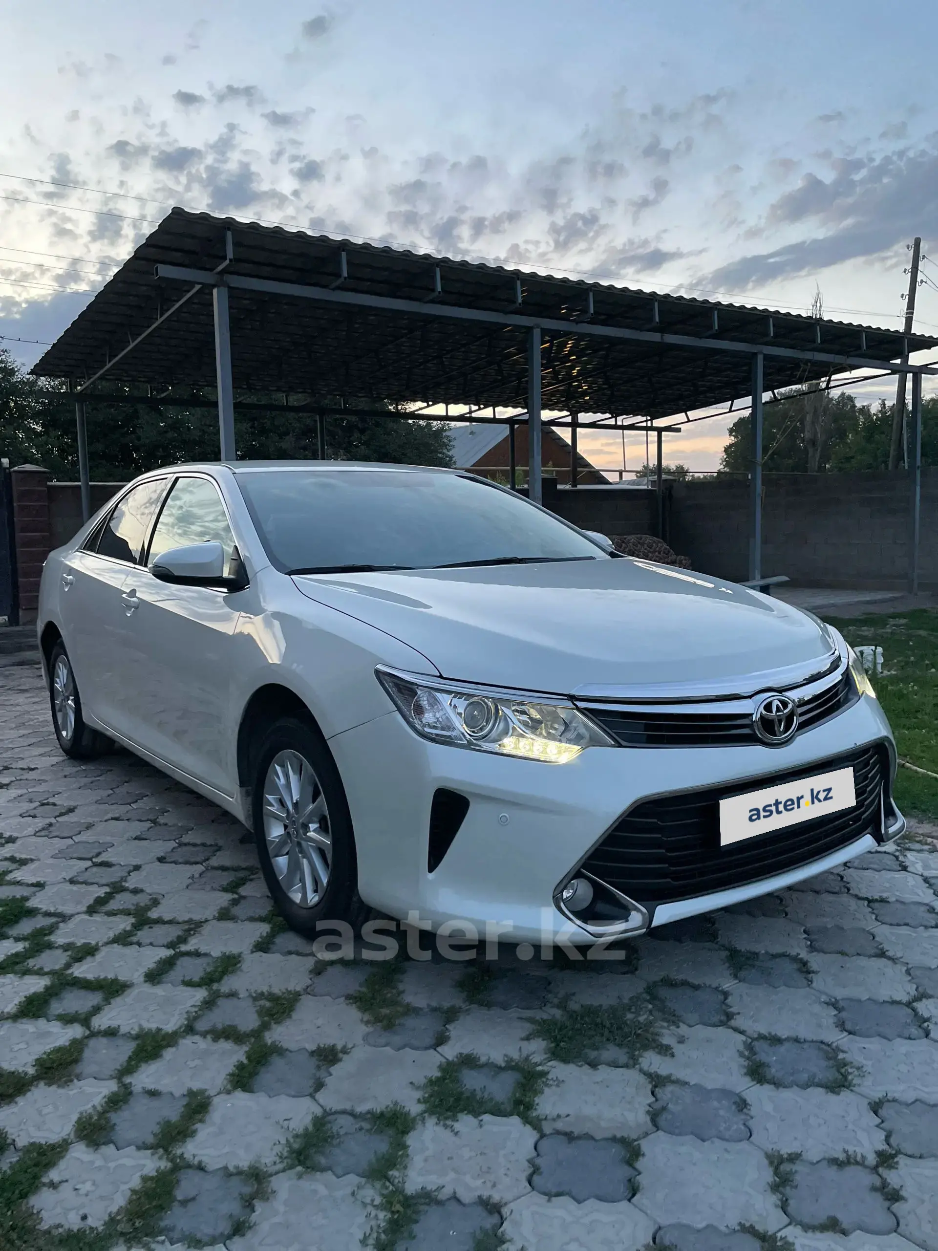 Toyota Camry 2017