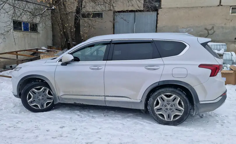 Hyundai Santa Fe 2021 года за 19 450 000 тг. в Алматы