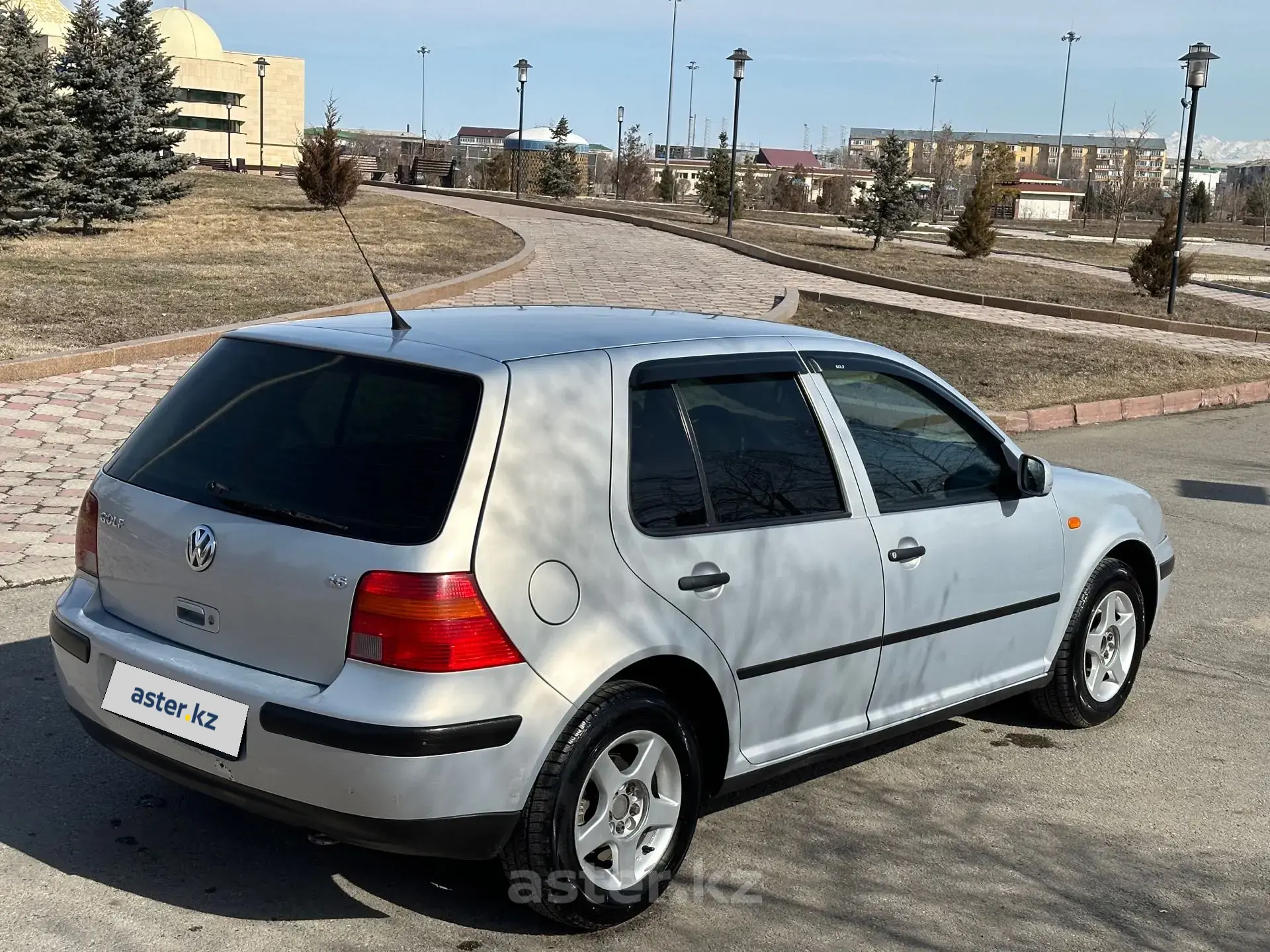 Volkswagen Golf 1998