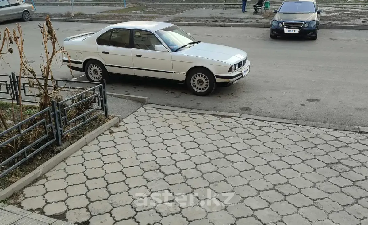 BMW 5 серии 1992 года за 1 300 000 тг. в Талдыкорган