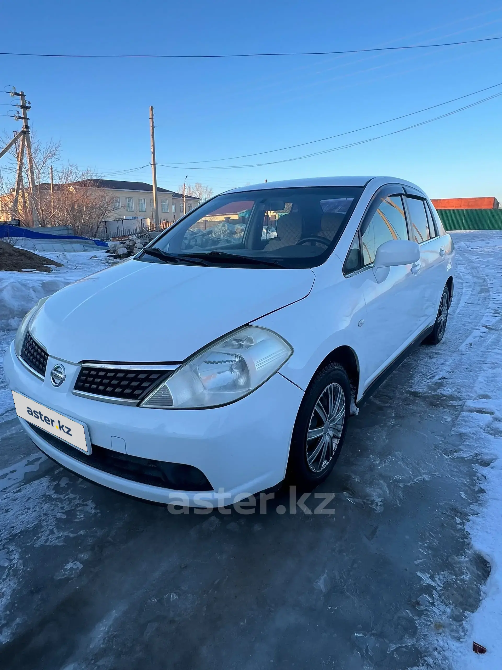 Nissan Tiida 2007