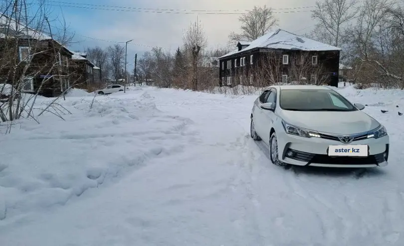 Toyota Corolla 2018 года за 10 200 000 тг. в Усть-Каменогорск