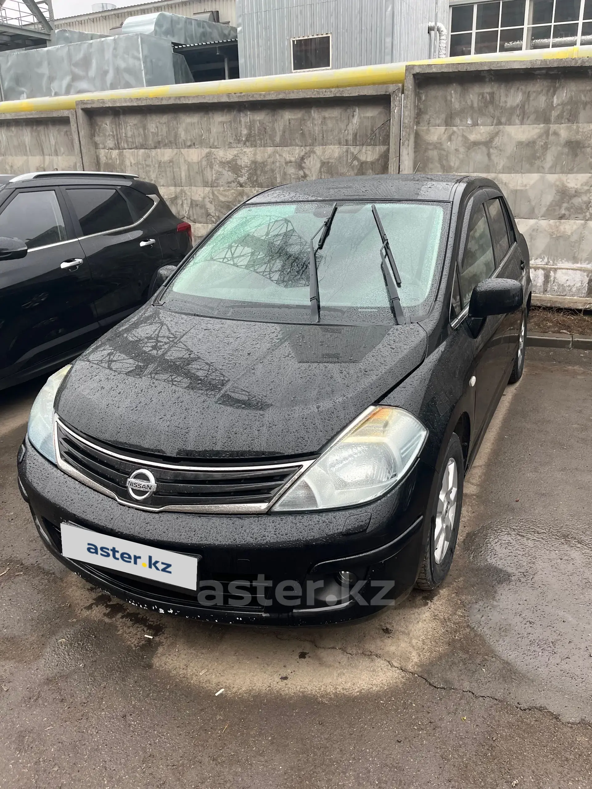 Nissan Tiida 2011