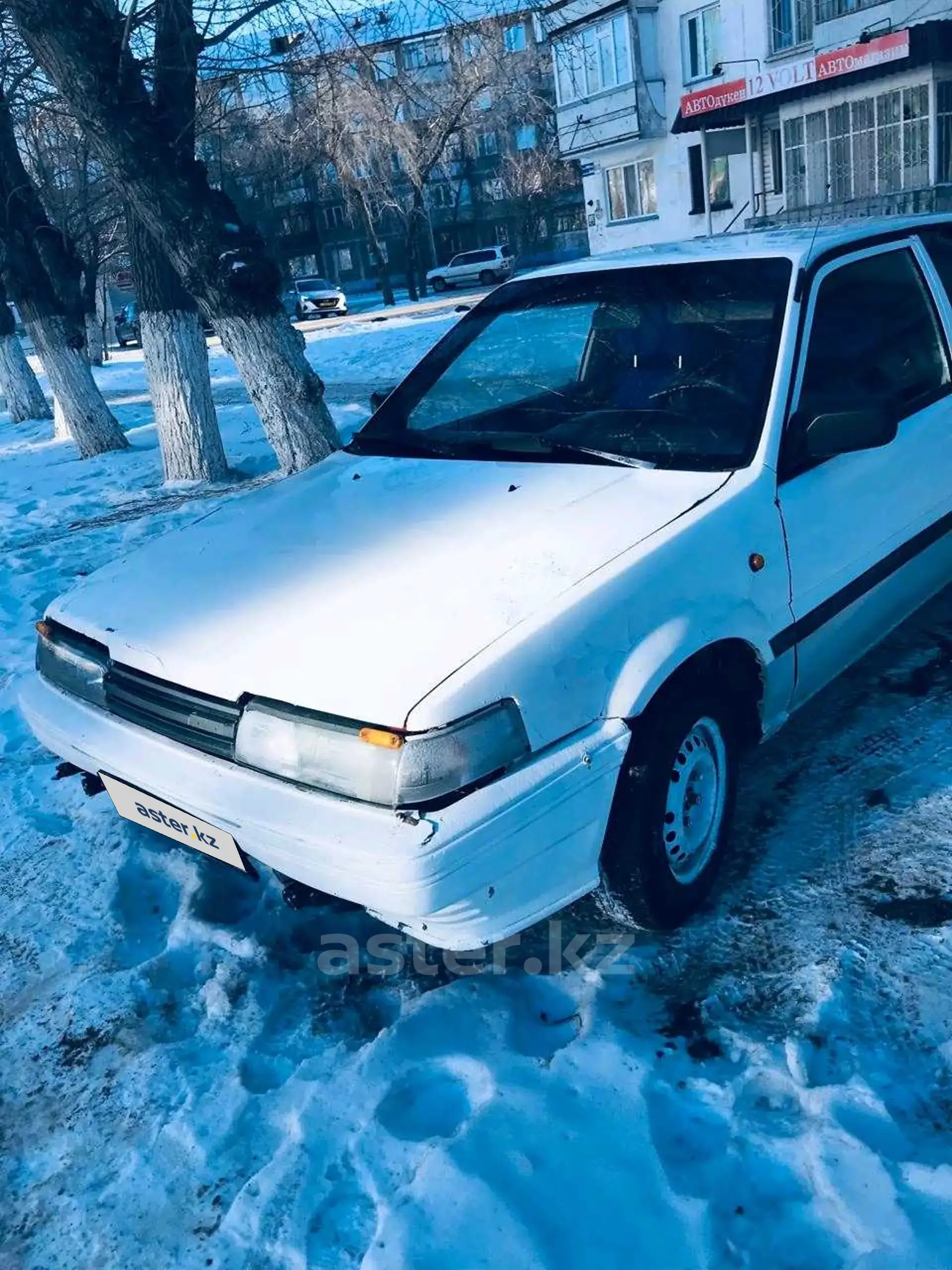 Nissan Sunny 1987