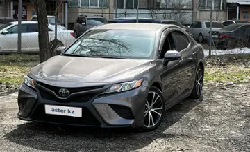 Toyota Camry 2020 года за 14 500 000 тг. в Алматы фото 1