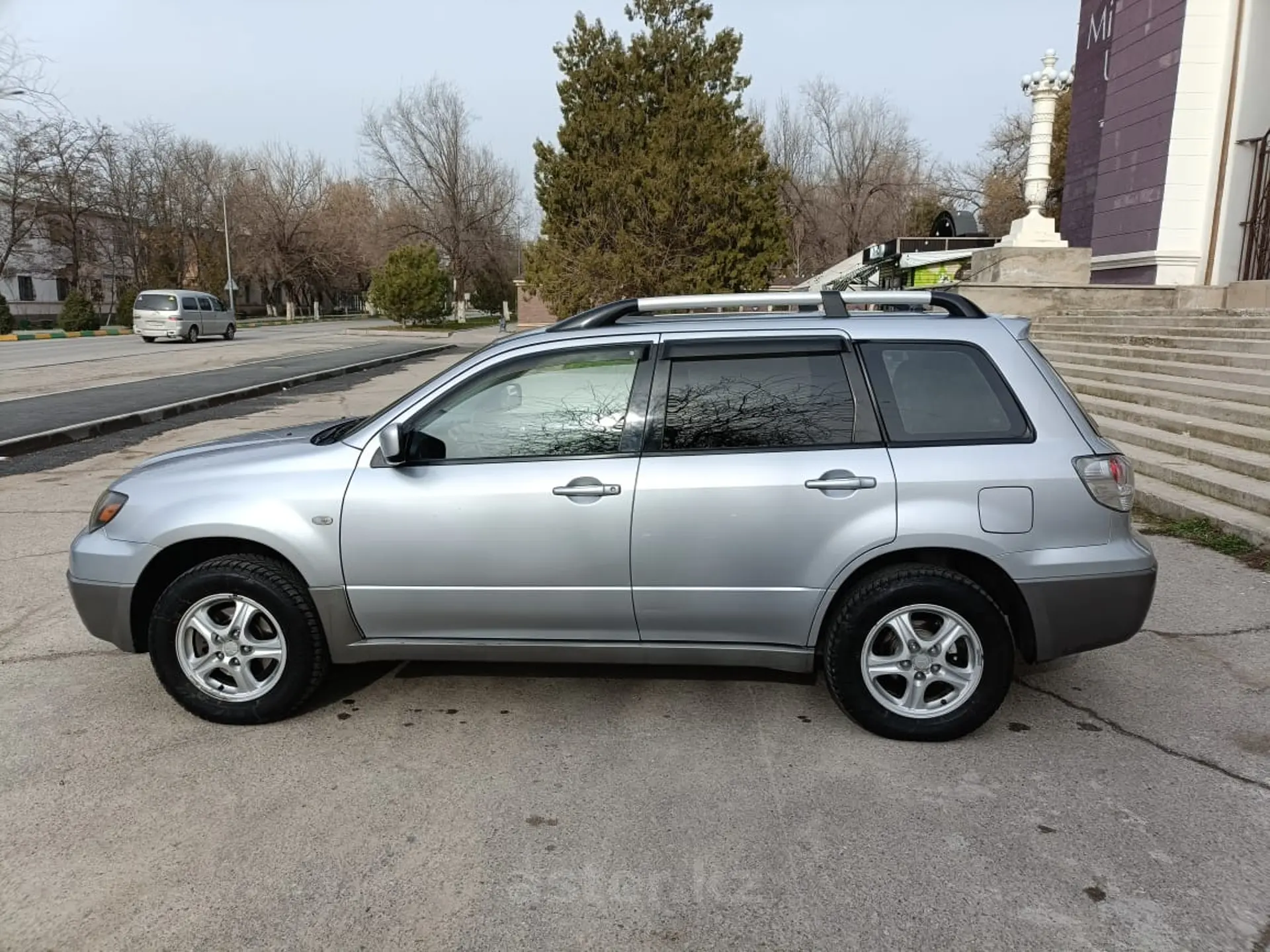 Mitsubishi Outlander 2003