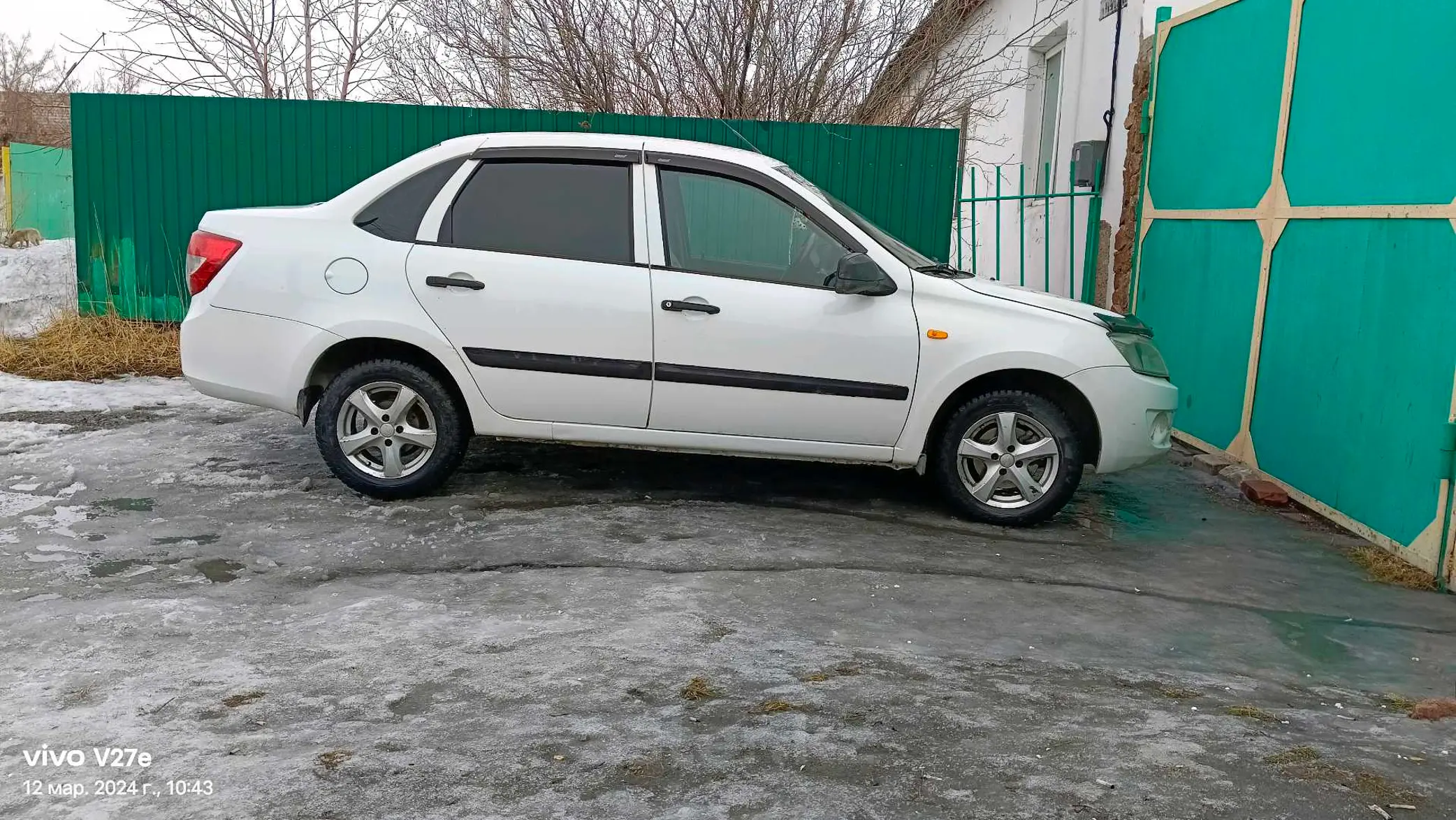 LADA (ВАЗ) Granta 2013