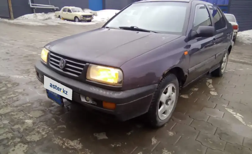 Volkswagen Vento 1993 года за 1 000 000 тг. в Караганда
