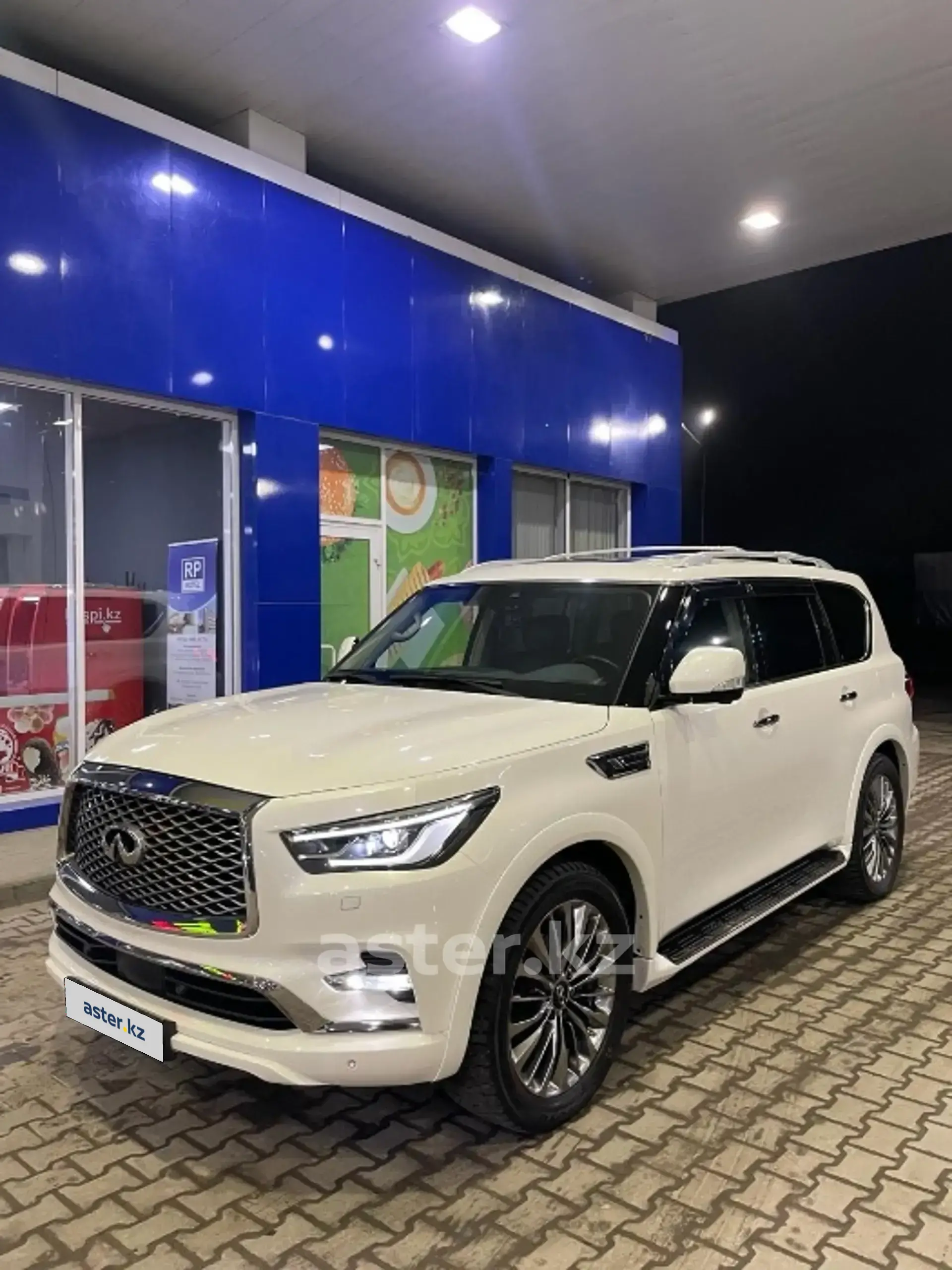 Infiniti QX80 2021