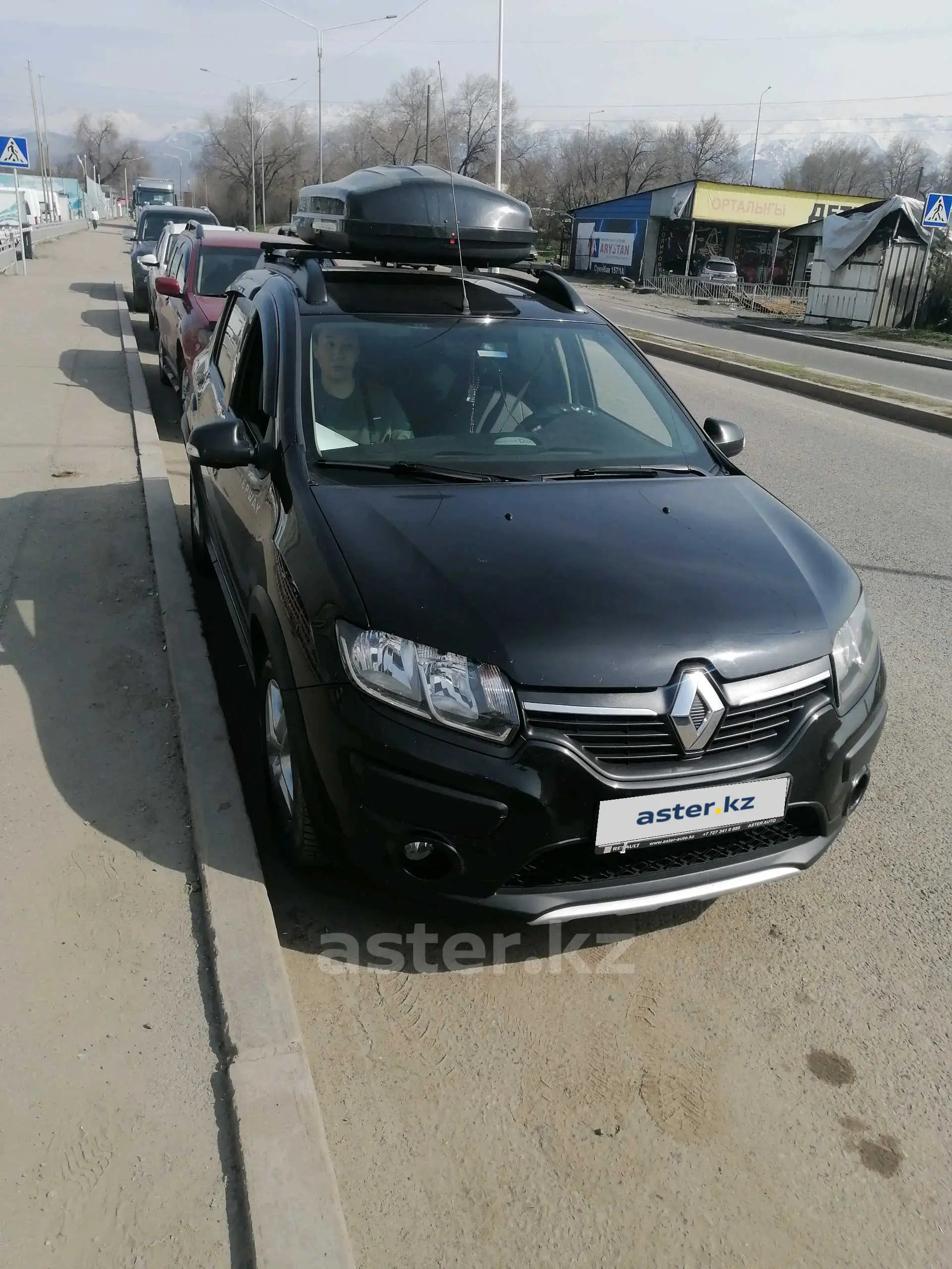 Renault Sandero 2015