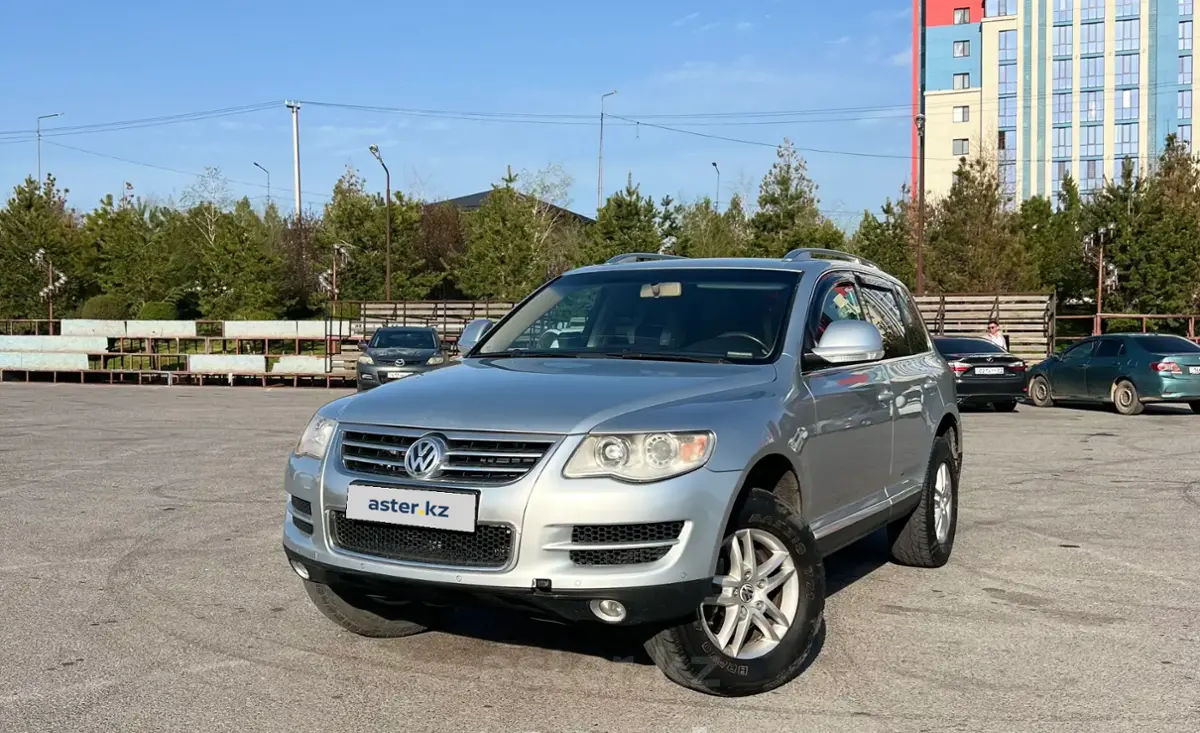 Купить Volkswagen Touareg 2008 года в Шымкенте, цена 7500000 тенге. Продажа Volkswagen  Touareg в Шымкенте - Aster.kz. №c1037219