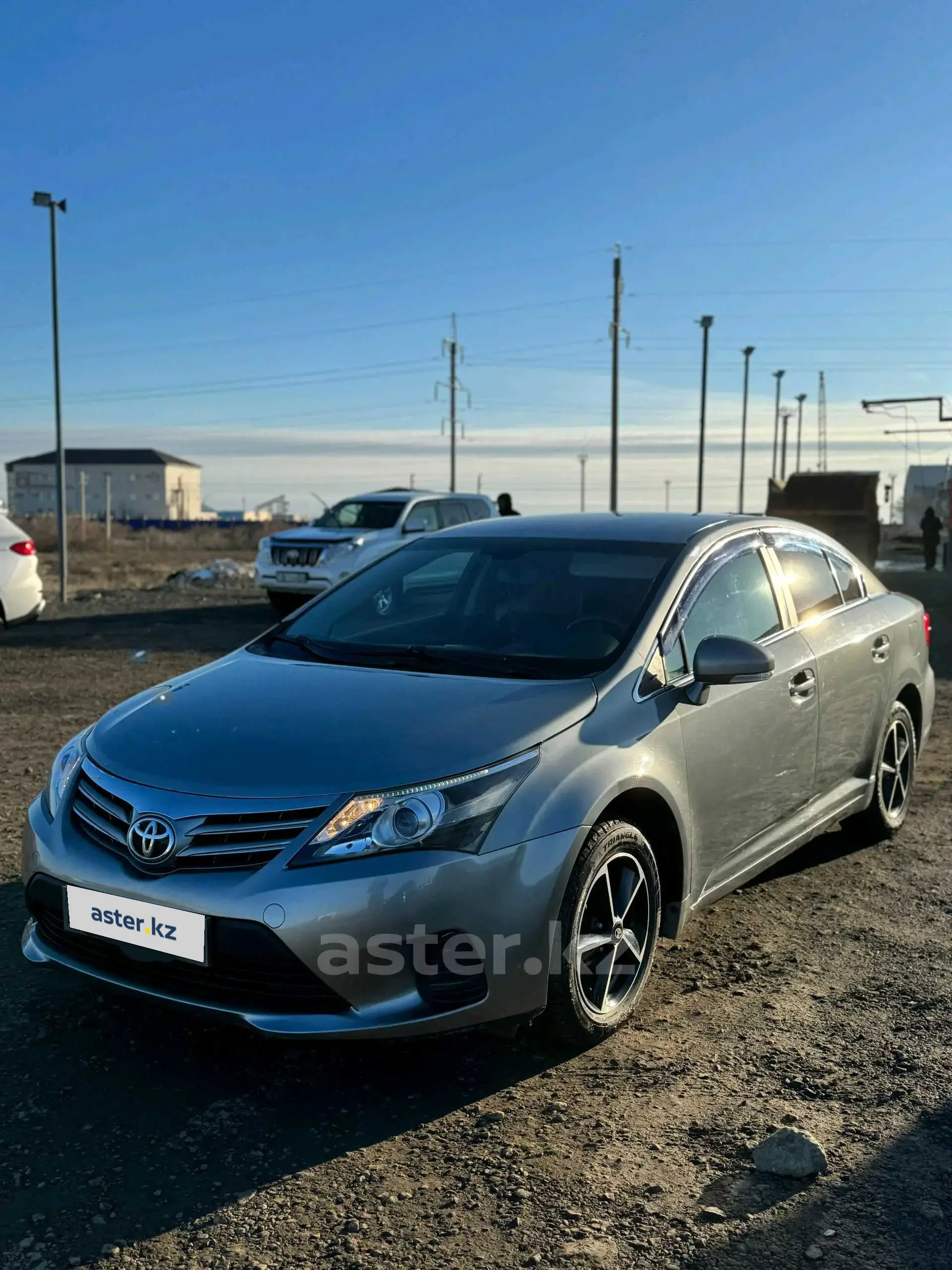 Toyota Avensis 2013