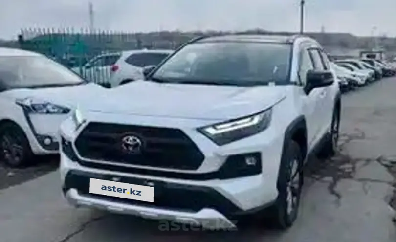 Toyota RAV4 2024 года за 11 500 000 тг. в Алматы