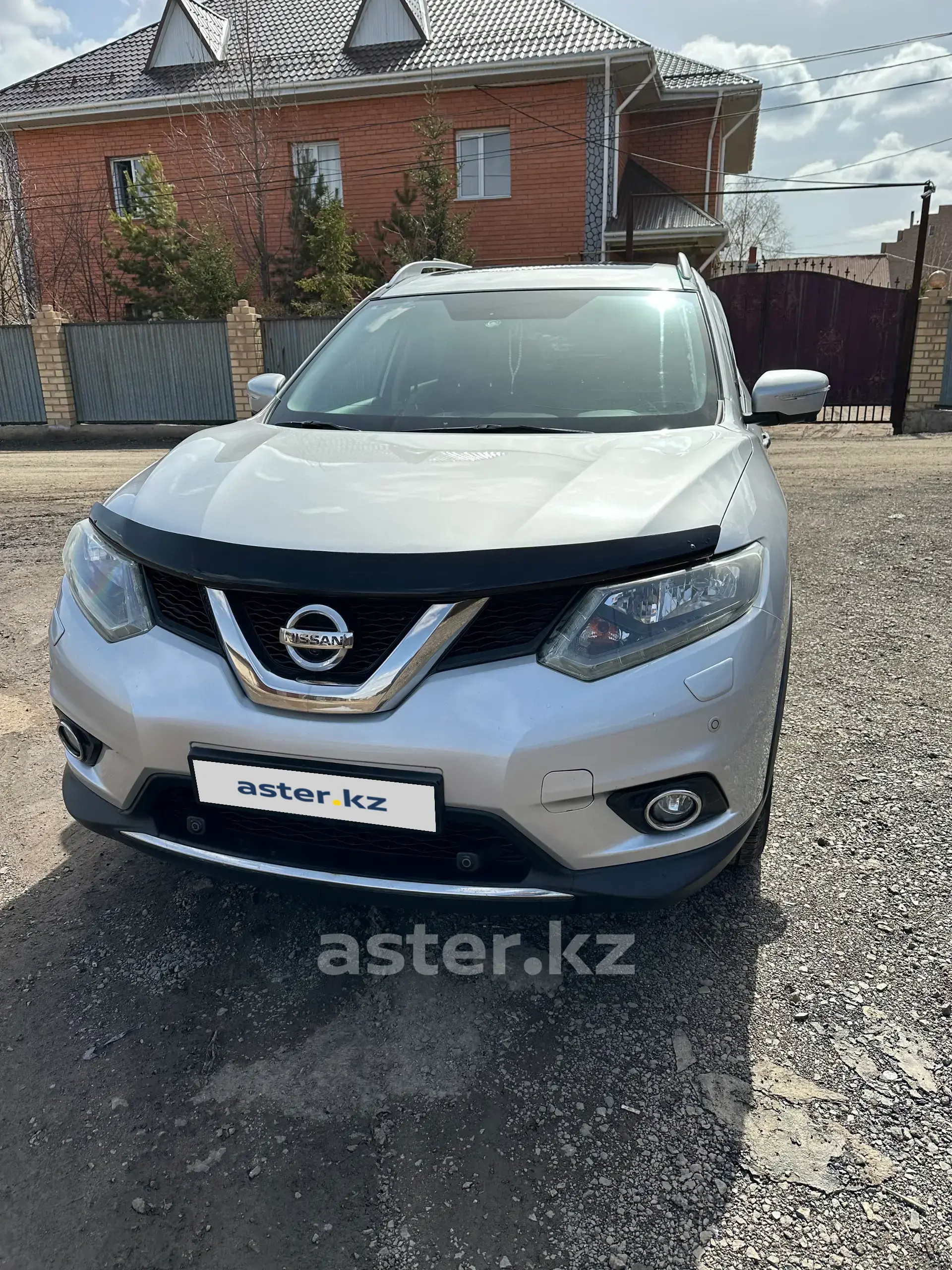 Nissan X-Trail 2015