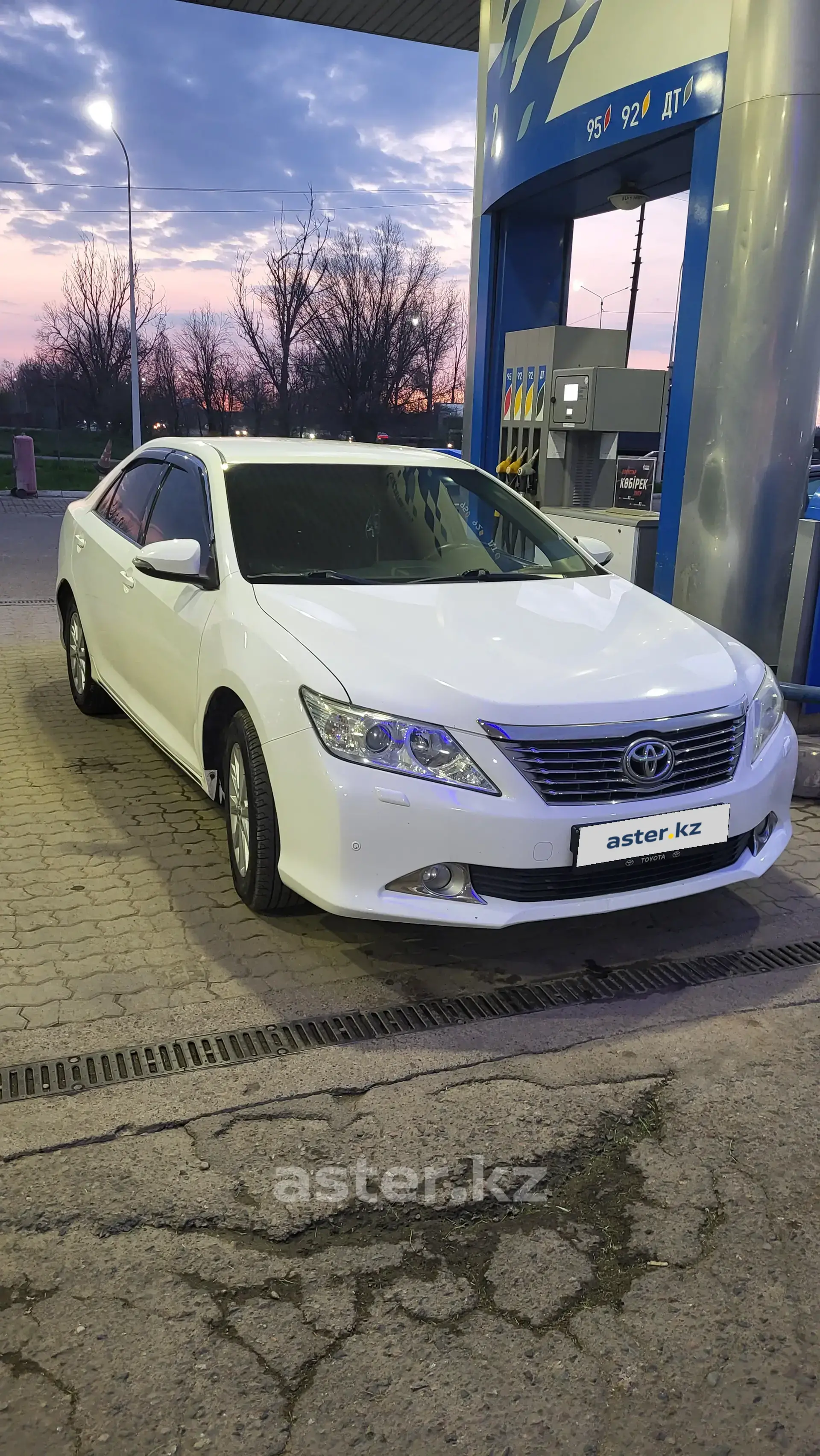 Toyota Camry 2012