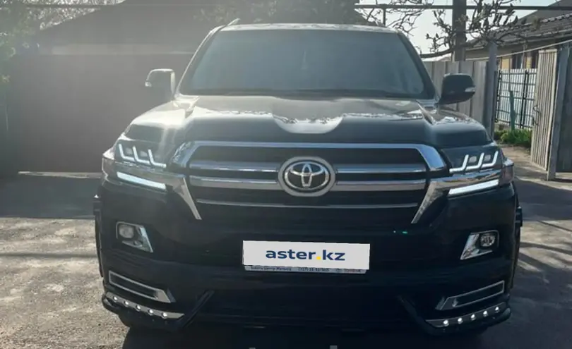 Toyota Land Cruiser 2015 года за 33 000 000 тг. в Алматы