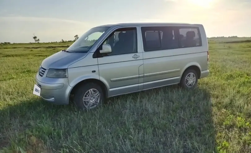 Volkswagen Multivan 2008 года за 8 500 000 тг. в Астана