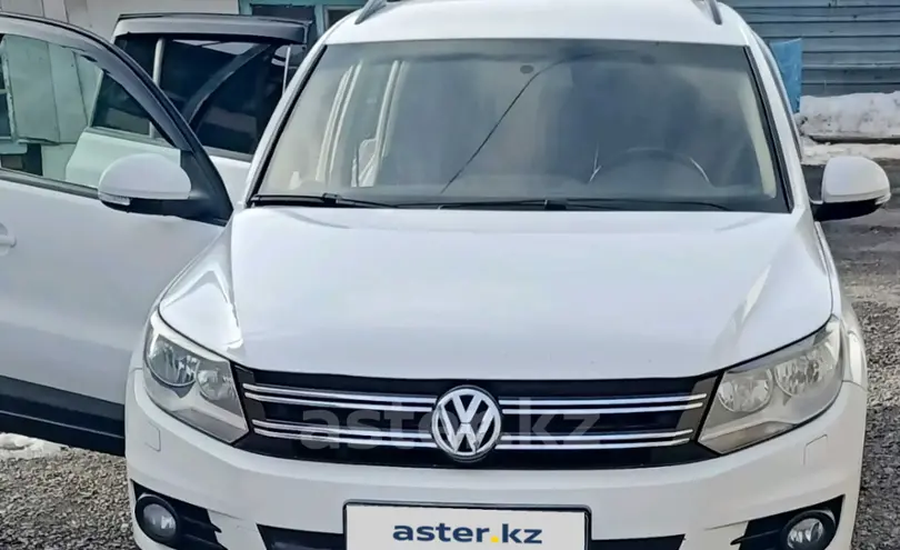 Volkswagen Tiguan 2012 года за 7 200 000 тг. в Астана