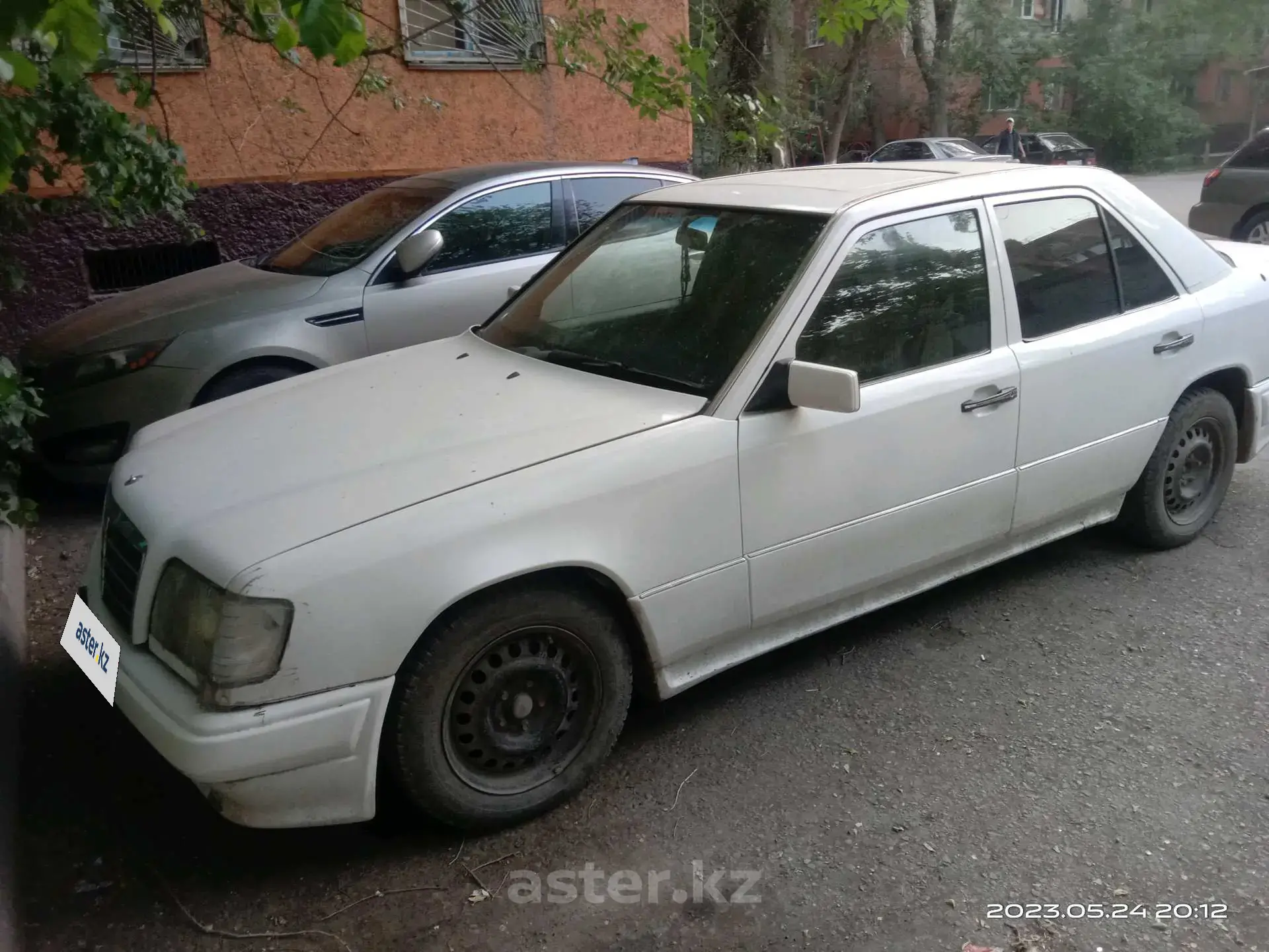 Mercedes-Benz E-Класс 1993