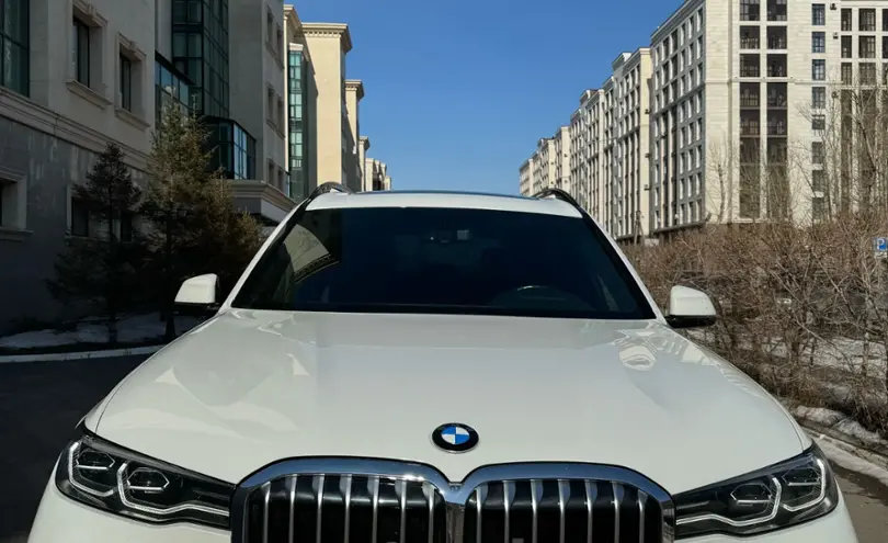 BMW X7 2019 года за 38 000 000 тг. в Астана