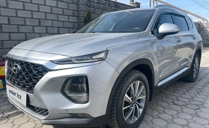 Hyundai Santa Fe 2018 года за 13 500 000 тг. в Алматы