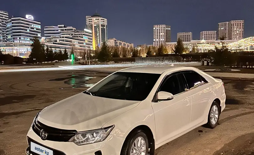 Toyota Camry 2017 года за 12 200 000 тг. в Астана