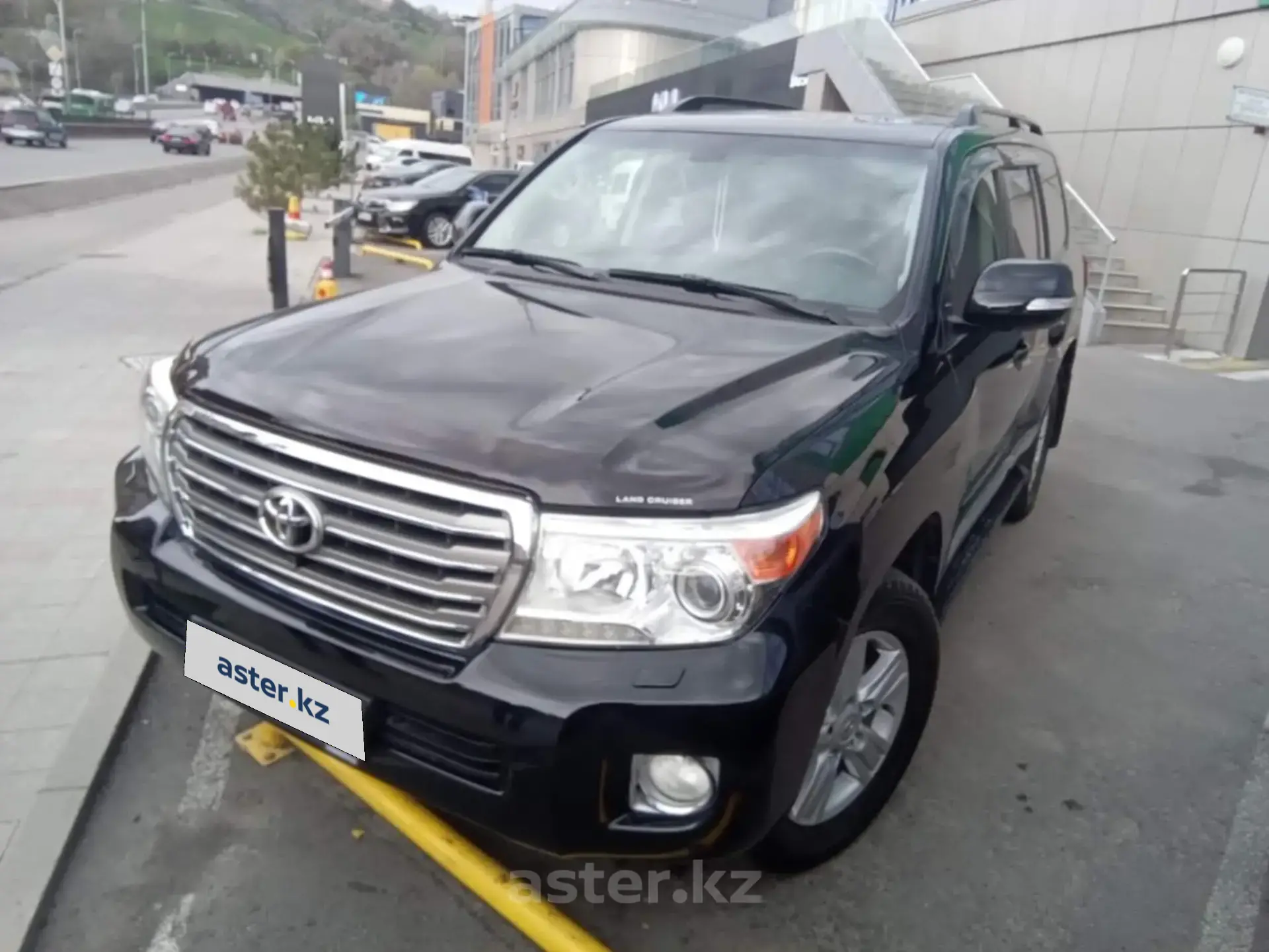 Toyota Land Cruiser 2013