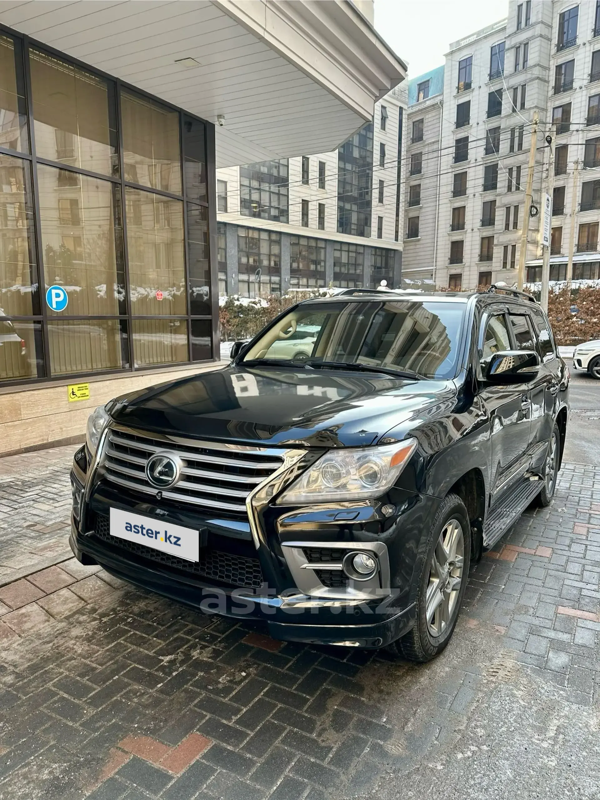 Lexus LX 2014